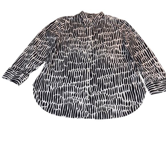 Chicos Signature Classic No Iron Blouse Button Front Cuffed Sleeve Black White - Picture 13 of 16